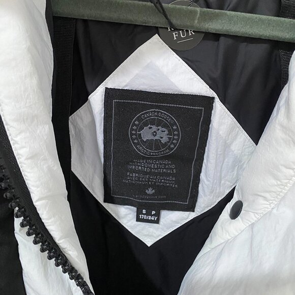 Canada Goose White Winter Down Jacket - Picture 9 of 11
